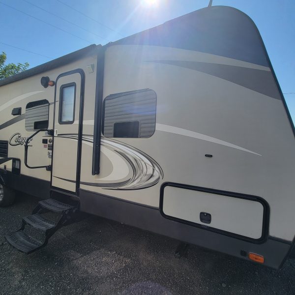 shopping for travel trailers