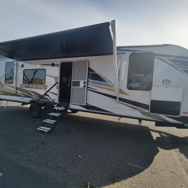 2025 Shockwave 2700RLS