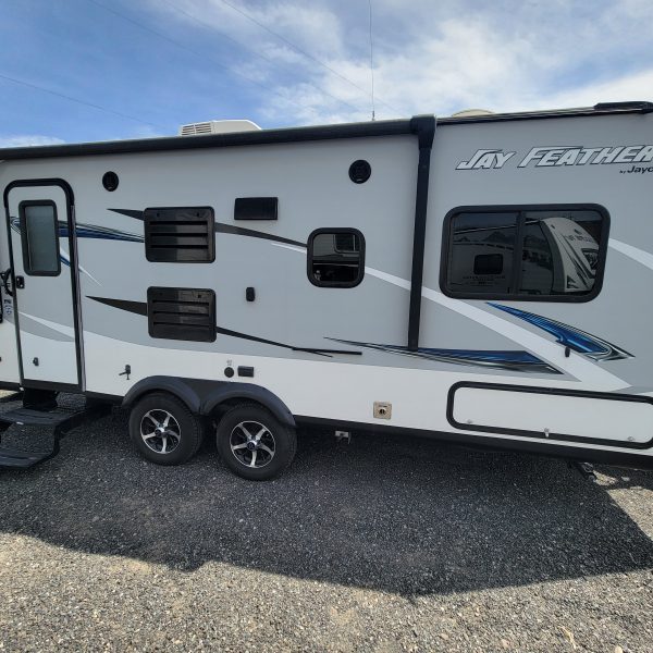 2017 Jayco Jay Feather (Hybrid) 19XUD