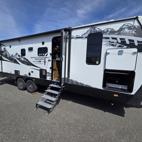 2027 Mtn Trx 28DBS