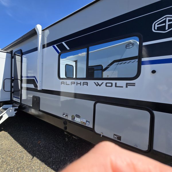 2027 Alpha Wolf 32BHX