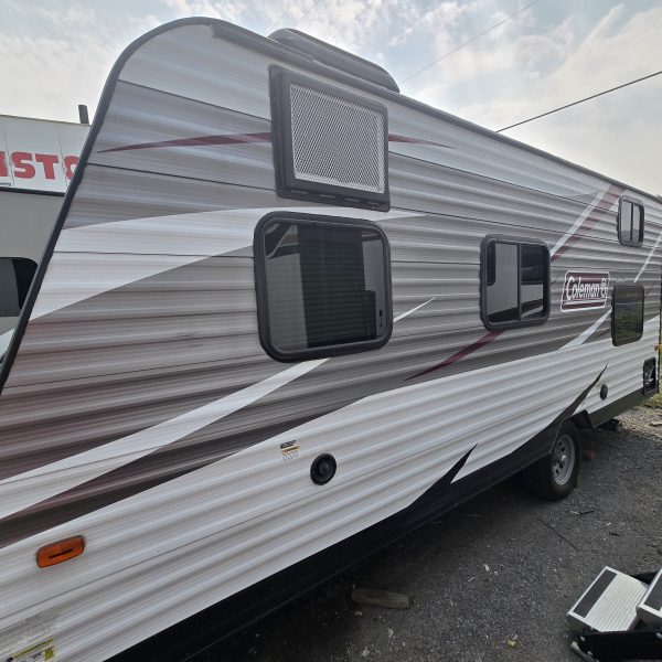 2018 Coleman 17FQ