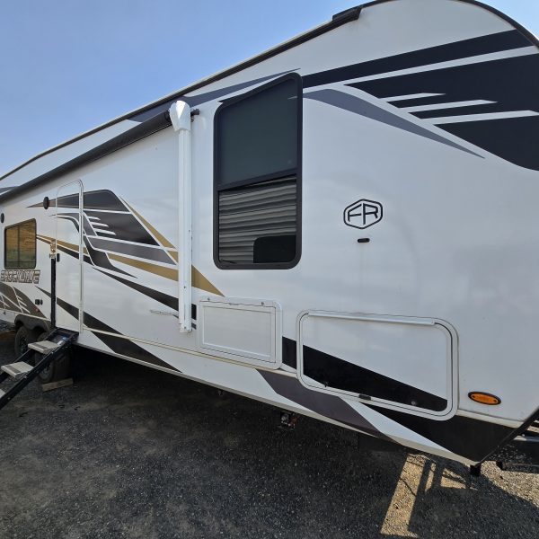 2025 Shockwave 2700RLS